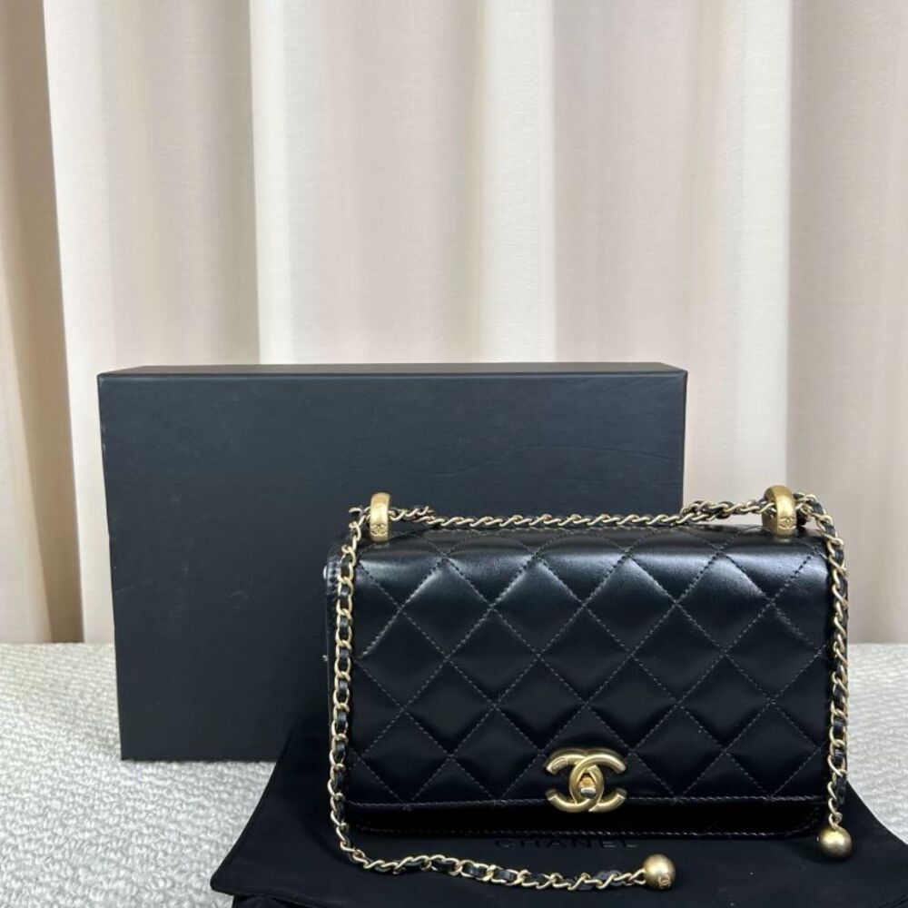 Chanel Women Pre-Loved Bag Very Good Condition